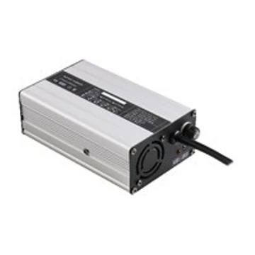 akkumulátor töltő 4S8A lítium-vasfoszfát 12,8V akkumulátorhoz B